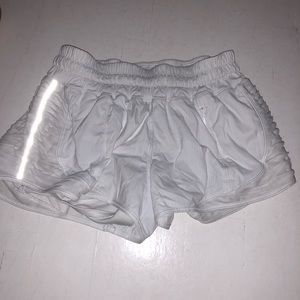 white lulu shorts